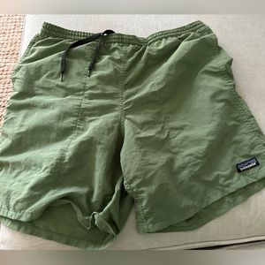 Men’s Small Patagonia shorts. Green color